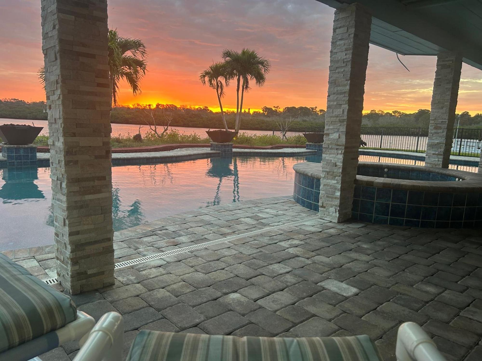 Guest Suite - Waterfront -Pool & Hot Tub- Walk To Beach Clearwater Beach Luaran gambar