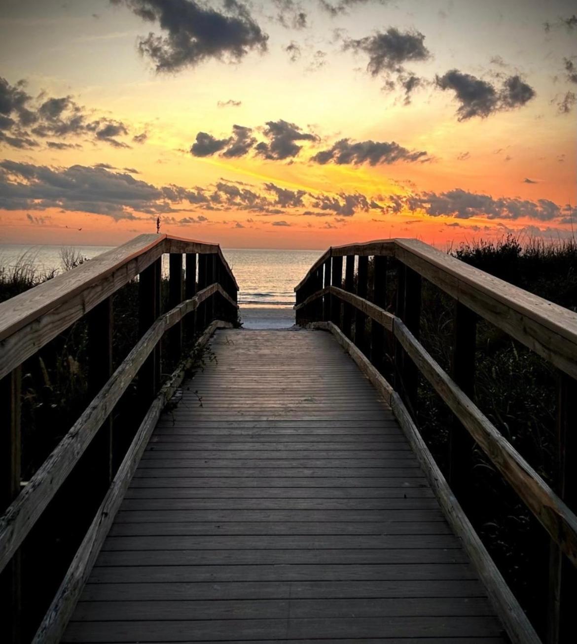 Guest Suite - Waterfront -Pool & Hot Tub- Walk To Beach Clearwater Beach Luaran gambar